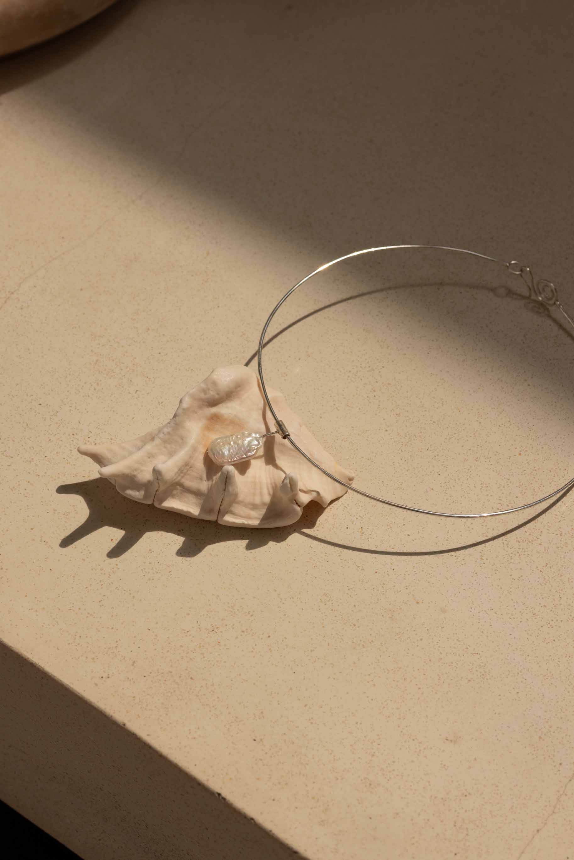 Laut Necklace
