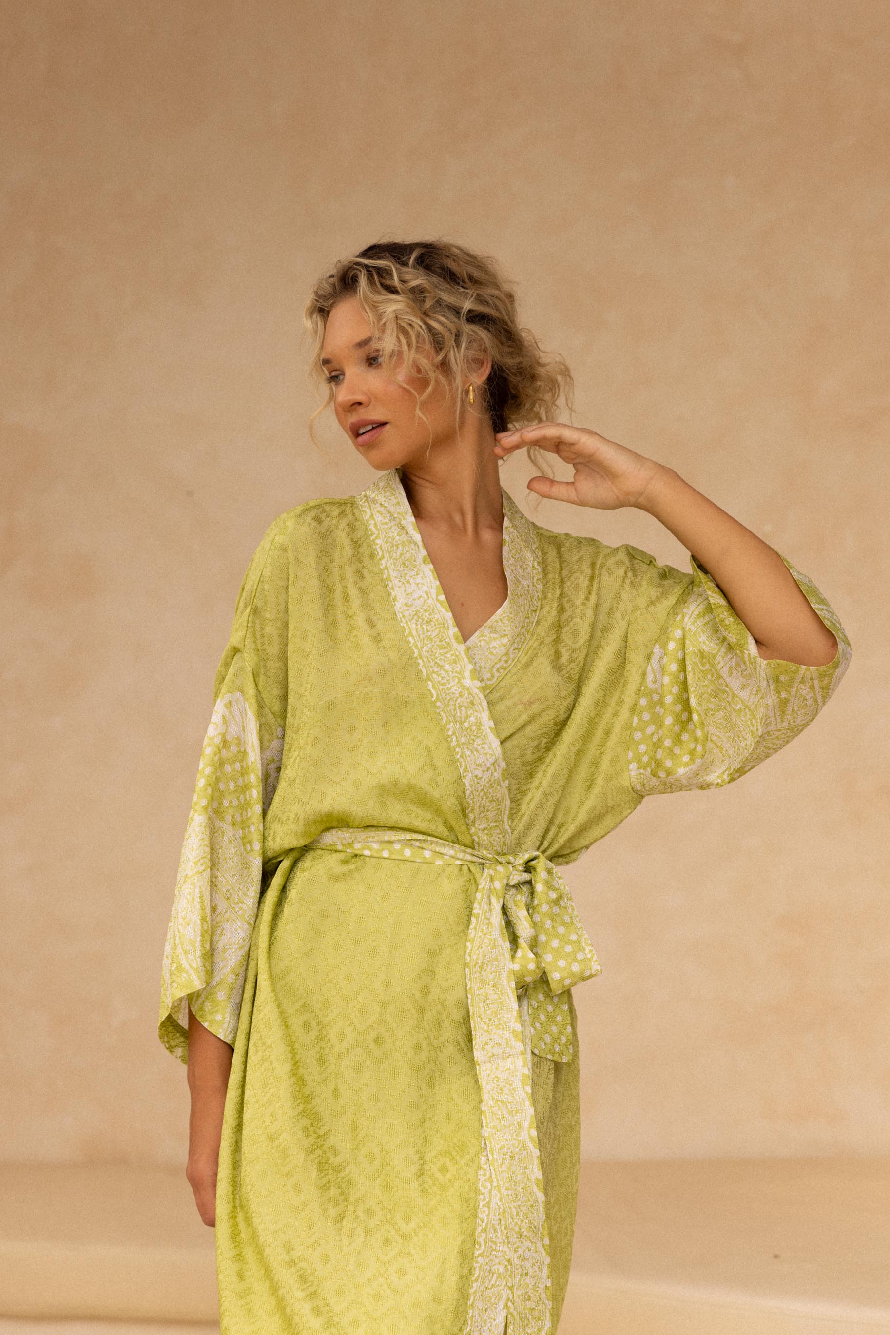 Widuri Kimono Long